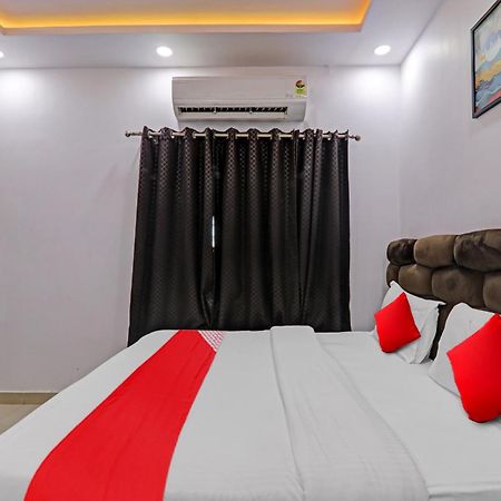 Oyo Flagship 81064 Chaudhary In Hotel Gorakhpur Exterior photo