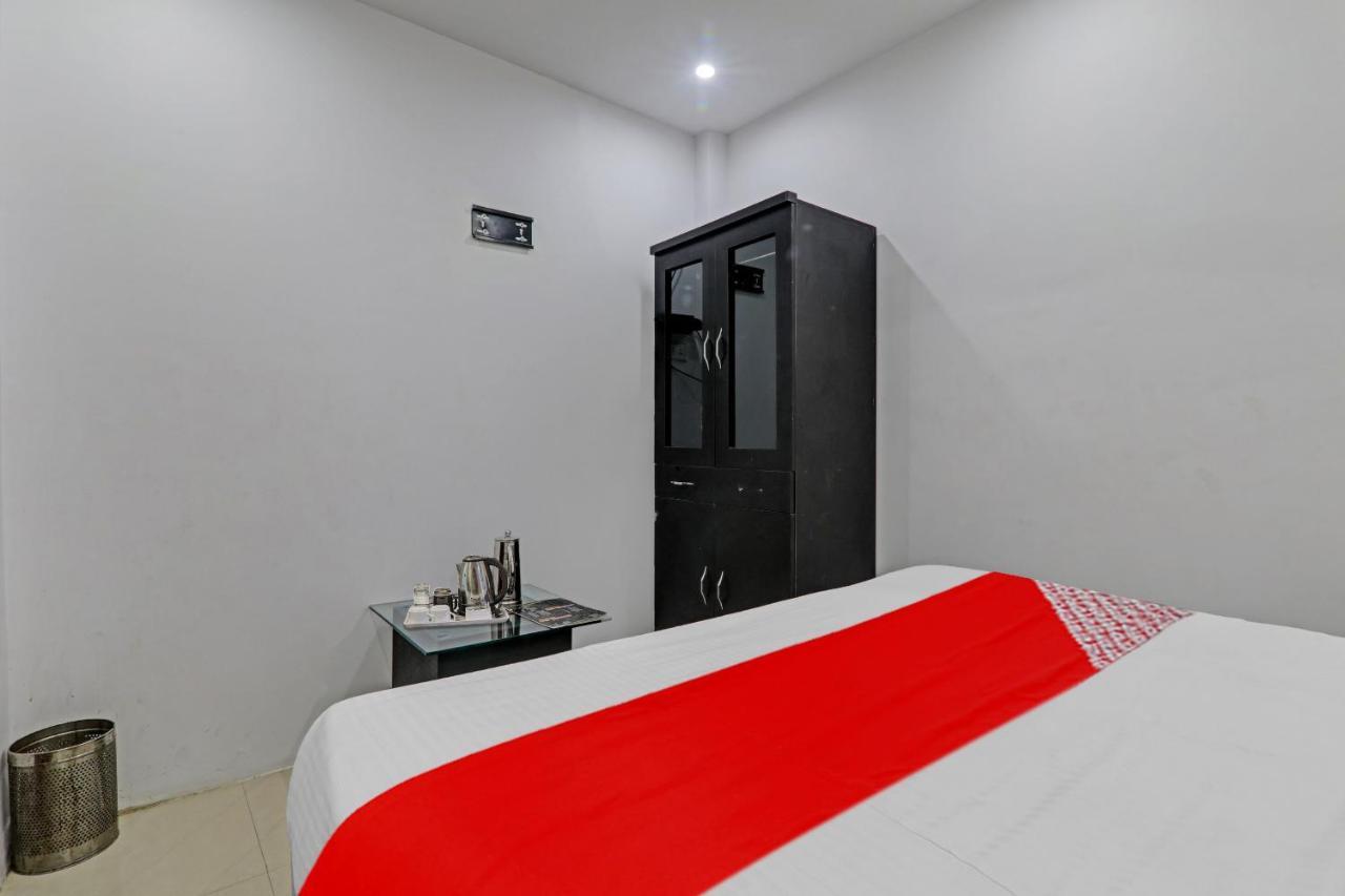 Oyo Flagship 81064 Chaudhary In Hotel Gorakhpur Exterior photo