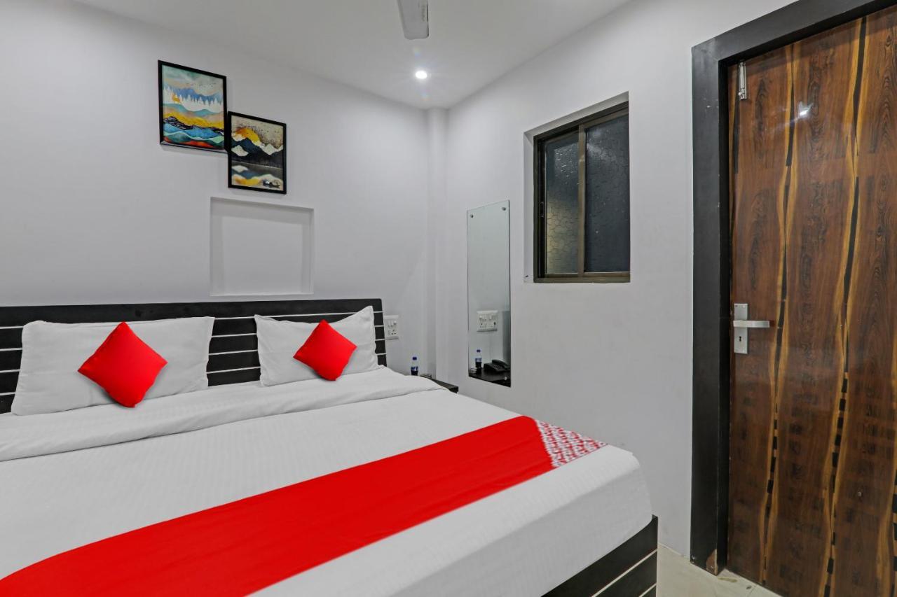 Oyo Flagship 81064 Chaudhary In Hotel Gorakhpur Exterior photo